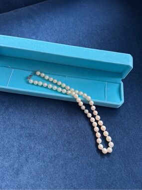 VINTAGE CULTURED PEARL NECKLACE With Sterling Silver CLASP.